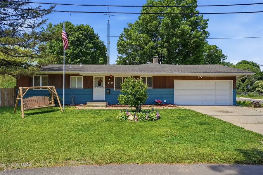 102 S Wendell, Hartford, MI 49057 - #2