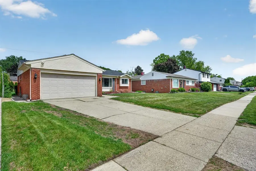 38560 Mason, Livonia, MI 48154 - #3