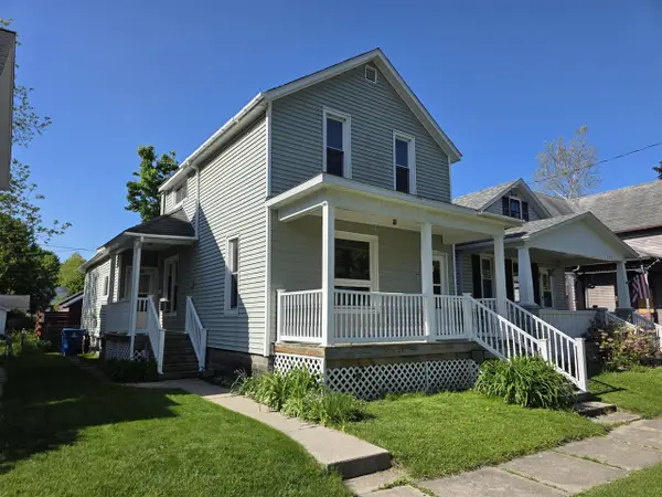 299 4th, Manistee, MI 49660
