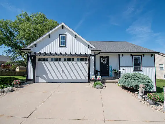 8713 Willow Creek, Jenison, MI 49428