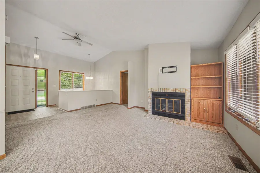 2810 S Wood Dale, Jackson, MI 49203 - #3