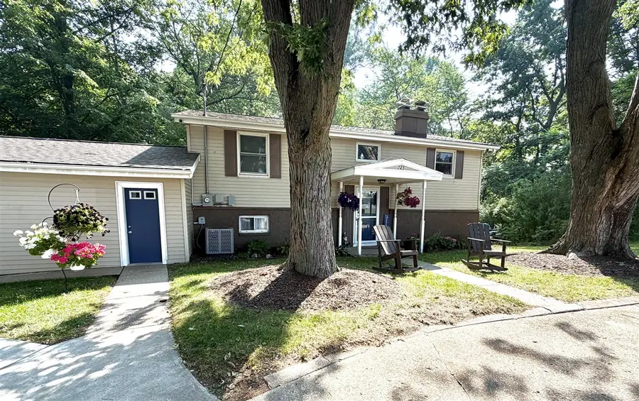 723 Arbor, South Haven, MI 49090 - #2