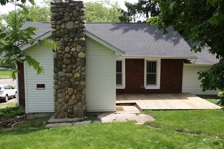 209 Spring, Three Rivers, MI 49093 - #2