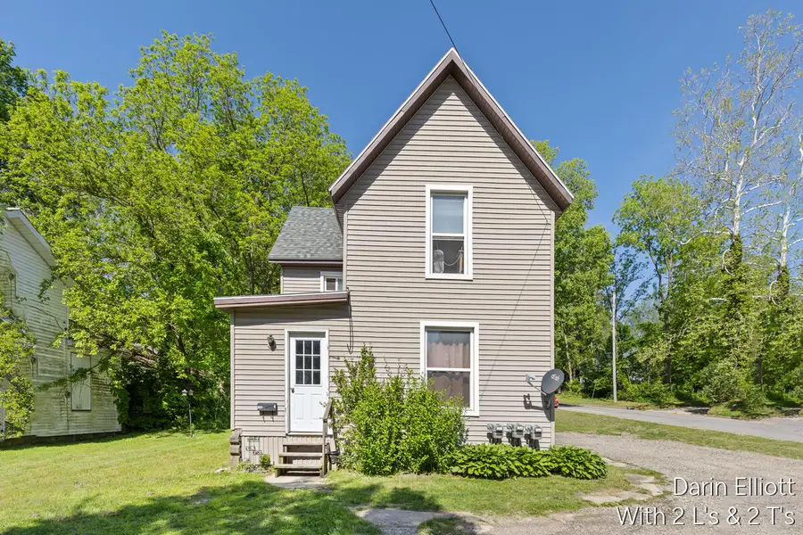 736 N Michigan, Hastings, MI 49058 - #3
