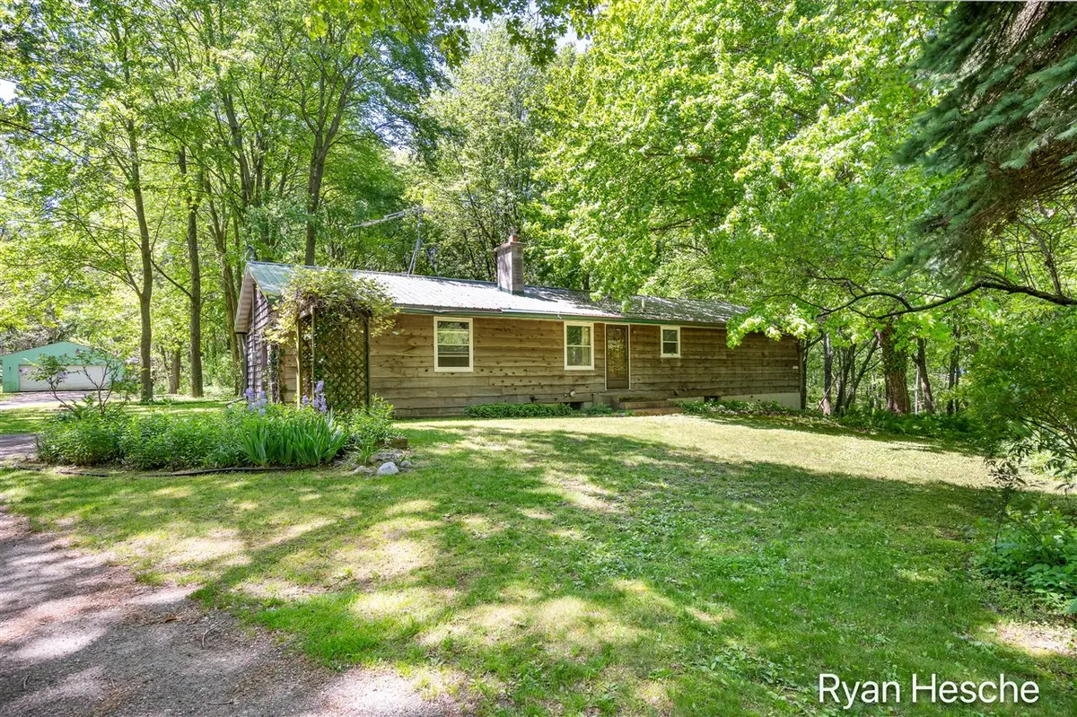 8775 Peck Lake, Saranac, MI 48881 - #1