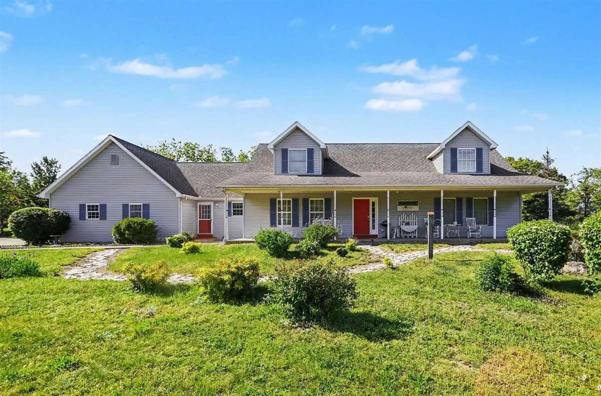 22680 Davis Lake, Edwardsburg, MI 49112 - #1