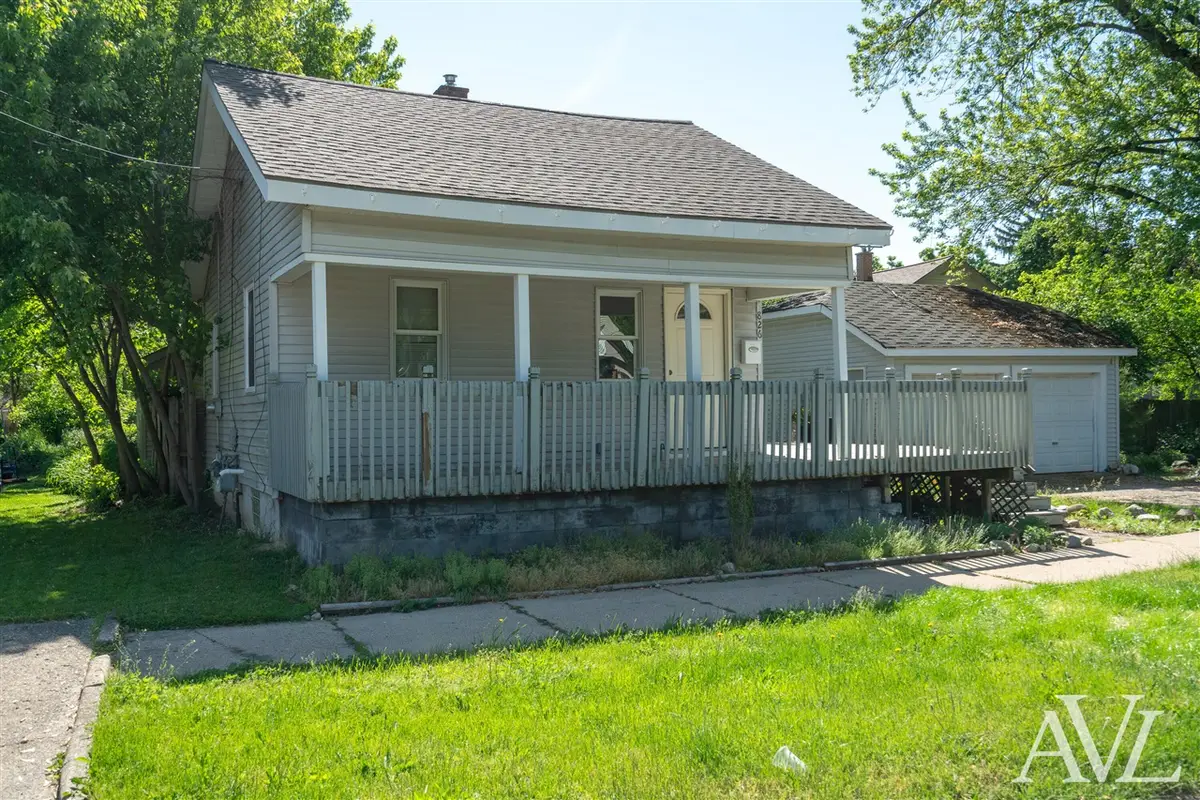 826 Lincoln, Grand Rapids, MI 49504 - #1