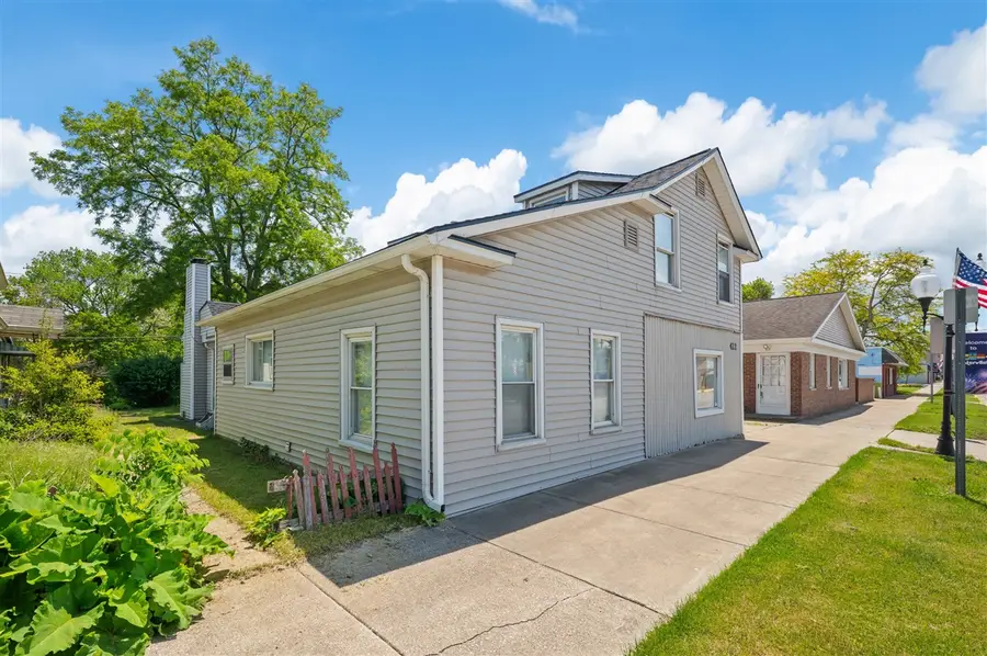 422 N Main, Watervliet, MI 49098 - #2