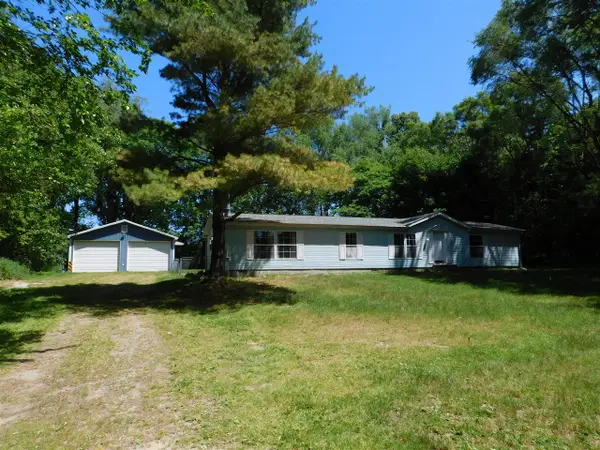 27134 Deerfield, Edwardsburg, MI 49112
