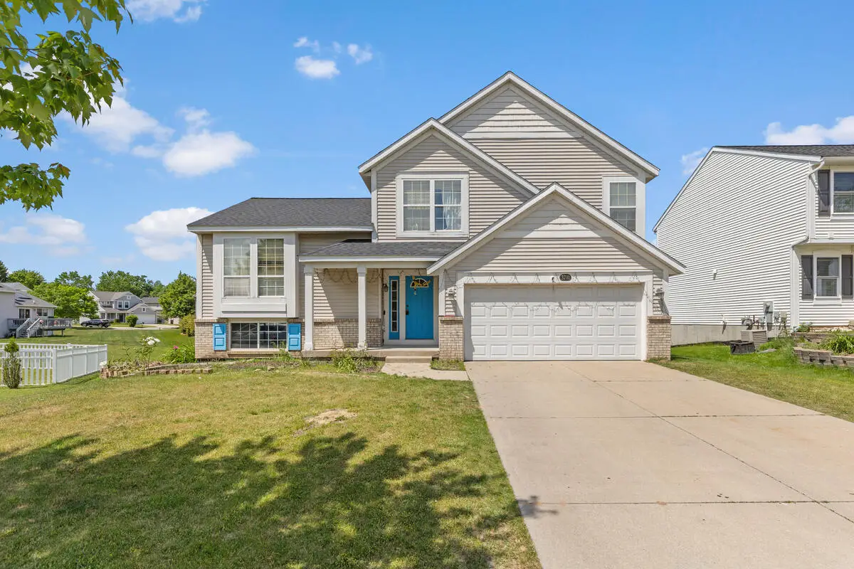 3711 Cedar Landing, Kentwood, MI 49512 - #1