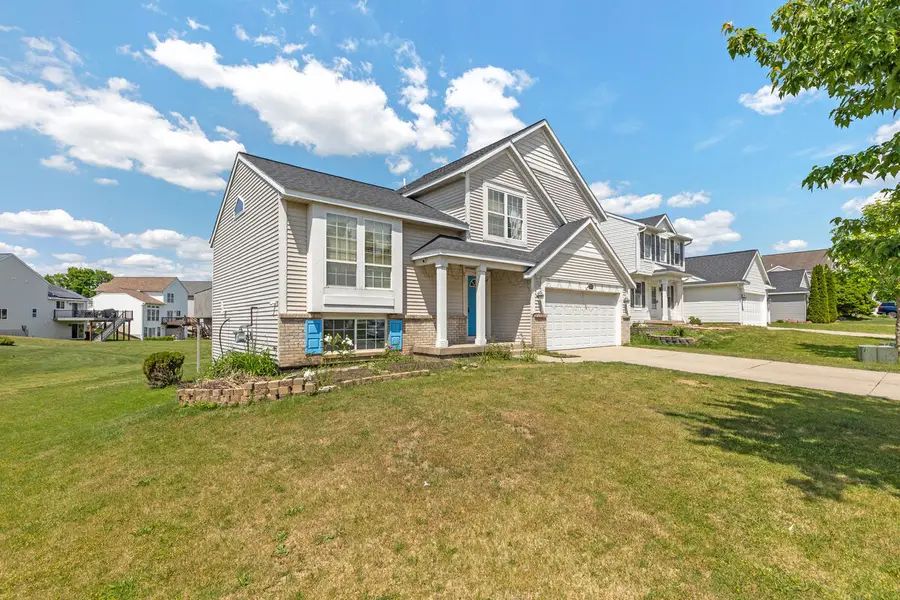 3711 Cedar Landing, Kentwood, MI 49512 - #3