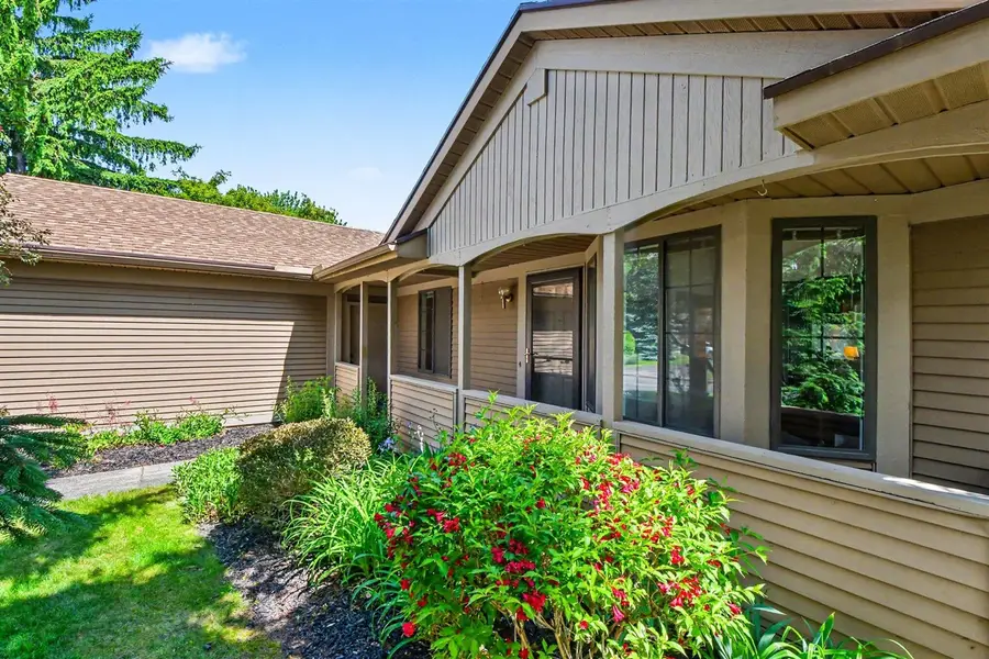 2271 Bridle Creek, Kentwood, MI 49508 - #2