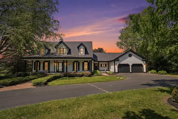 9835 Oak Pointe, Northville, MI 48167