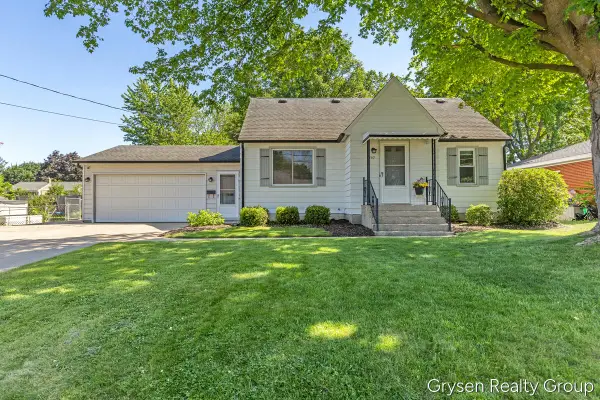 4110 38th, Grandville, MI 49418