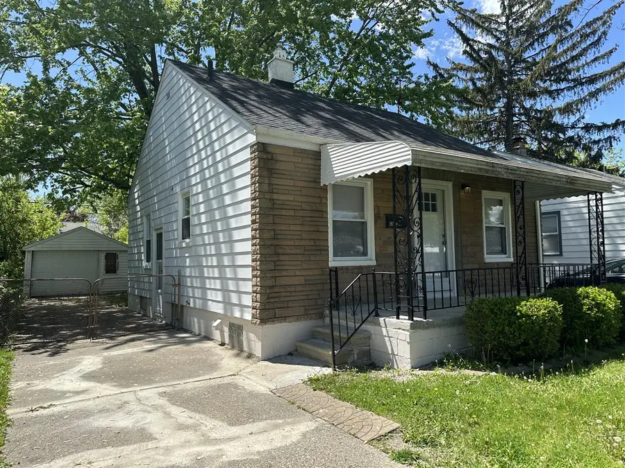 19348 Washtenaw, Harper Woods, MI 48225 - #3