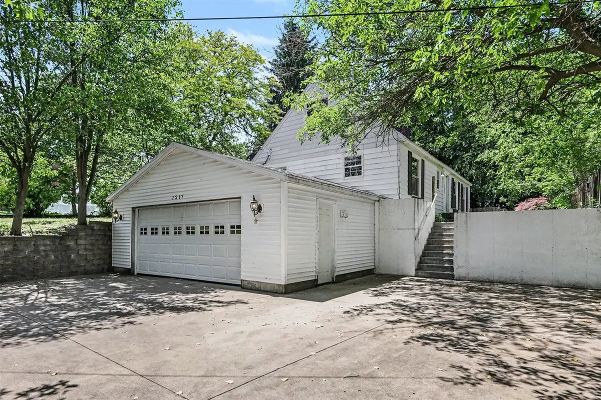 1217 Plymouth, Grand Rapids, MI 49506 - #1