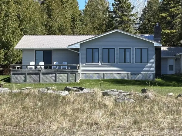 11983 Middle Beach, Naubinway, MI 49762