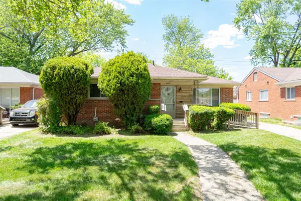 24711 Church, Oak Park, MI 48237