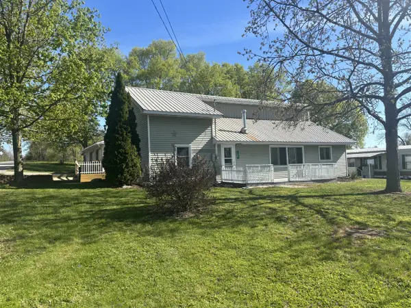 126 E Maple, Muir, MI 48860