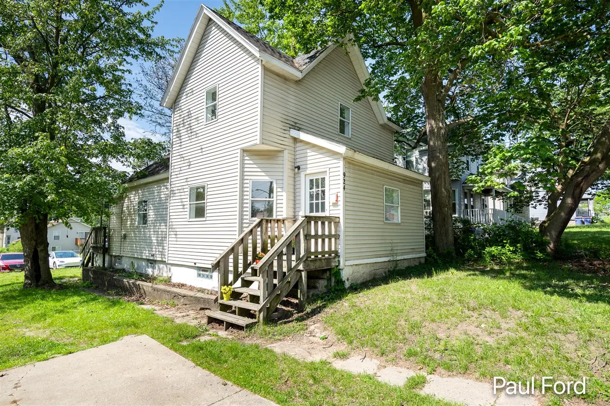 924 Hall, Grand Rapids, MI 49507 - #1