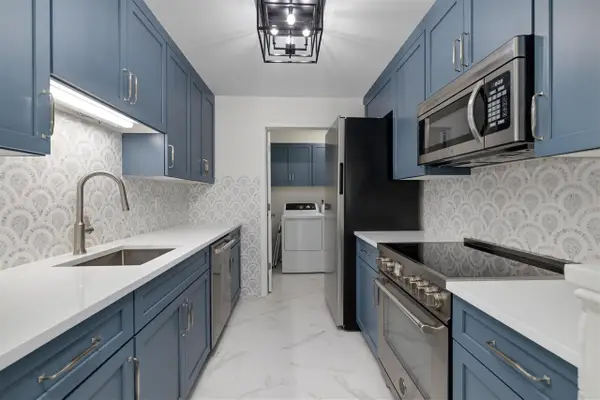 56260 Troon, Utica, MI 48316