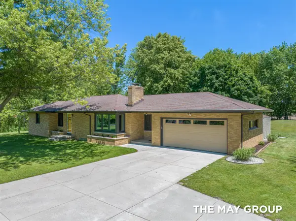 6590 Division, Comstock Park, MI 49321