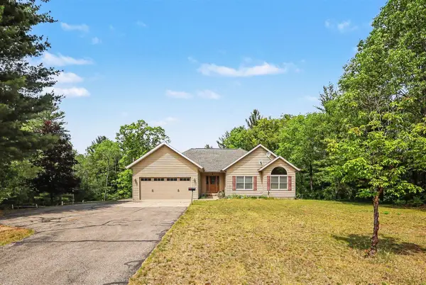 5620 Ryerson, Twin Lake, MI 49457