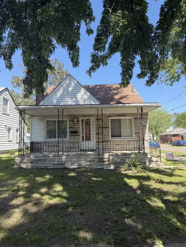 21004 Syracuse, Warren, MI 48091