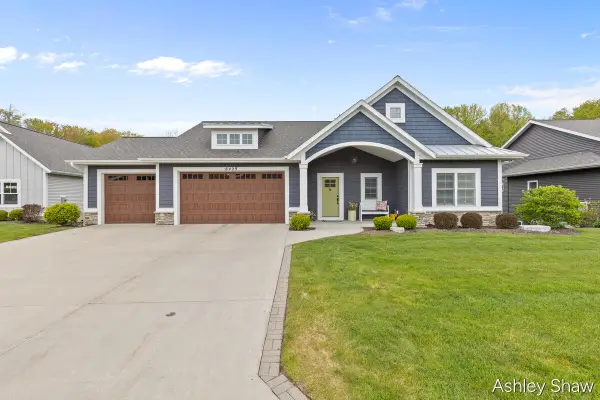 6429 Copperleaf #15, Holland, MI 49423