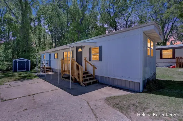 10604 Peachtree, Plainwell, MI 49080