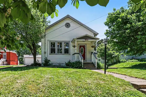 411 5th, Manistee, MI 49660