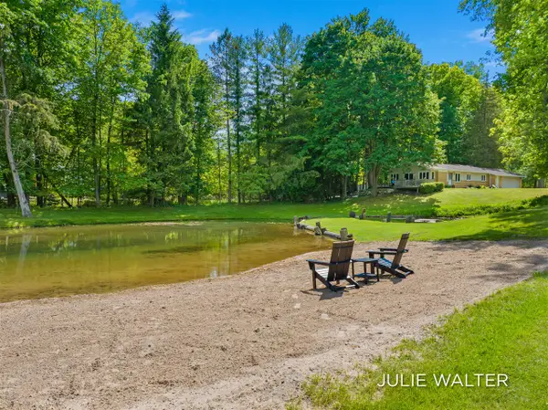 7180 Thornapple River, Caledonia, MI 49316