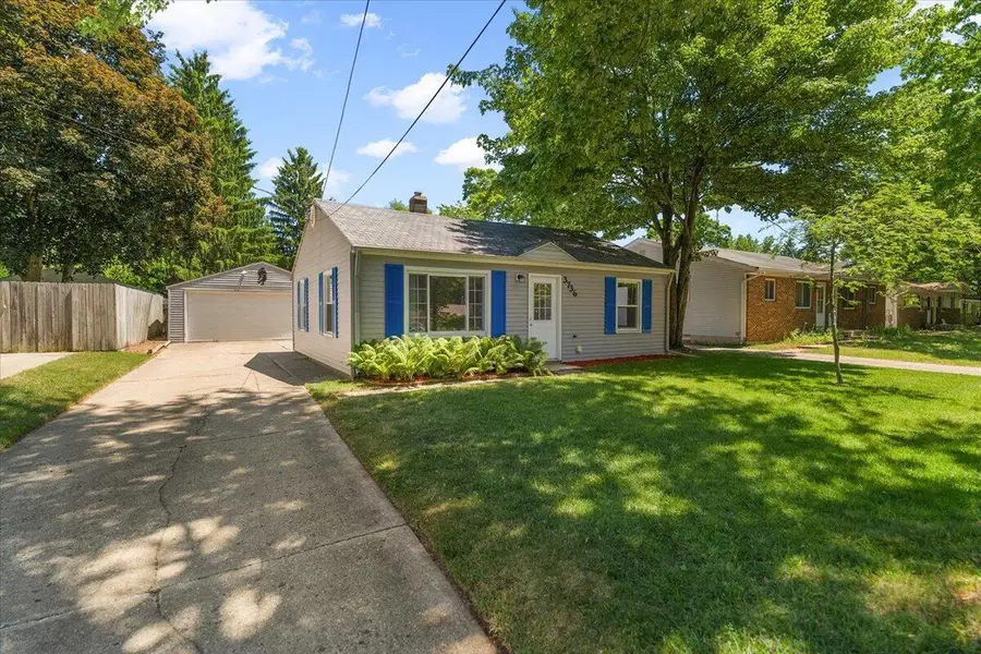 3736 Groveland, Wyoming, MI 49519 - #2