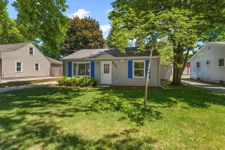 3736 Groveland, Wyoming, MI 49519 - #3
