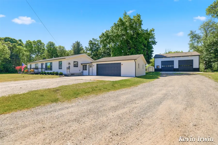 4380 Russell, Cedar Springs, MI 49319 - #3