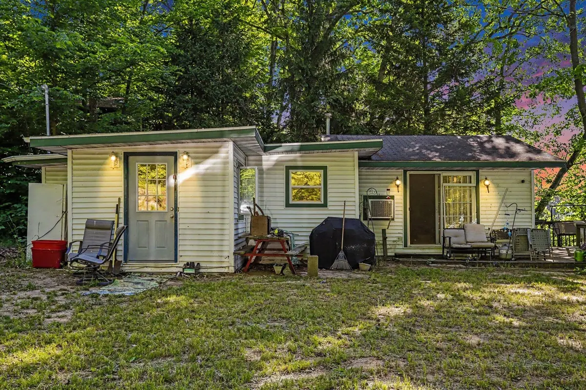 27383 Hayne, Lawton, MI 49065 - #1