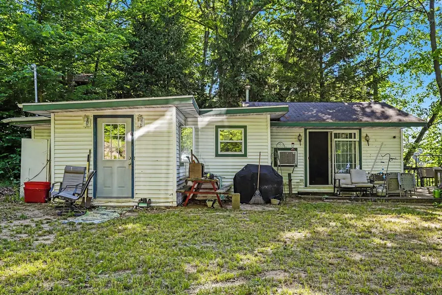 27383 Hayne, Lawton, MI 49065 - #2