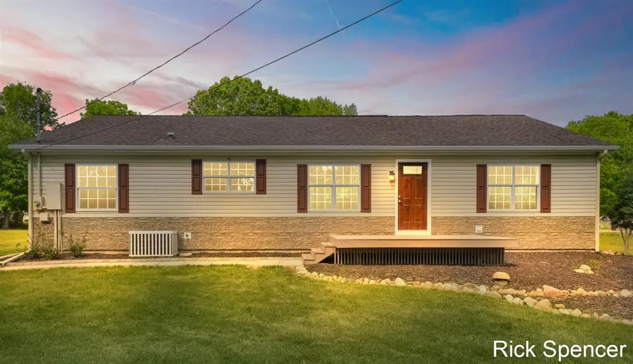 3321 Babylon, Allegan, MI 49010 - #3