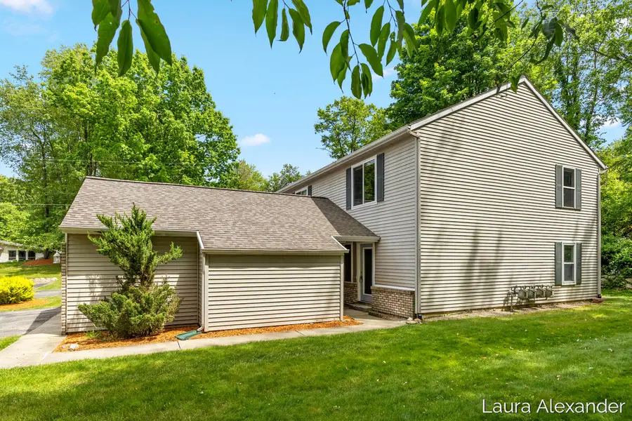 8507 Courtland #4, Rockford, MI 49341 - #3