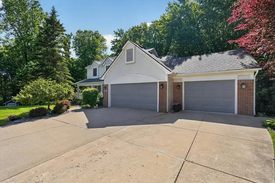 4022 Dun Rovin, Commerce Township, MI 48382 - #3