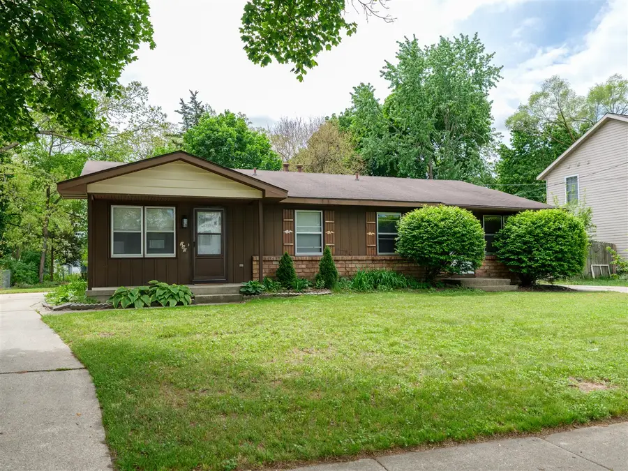238-240 Wilbur, Grand Rapids, MI 49548 - #2