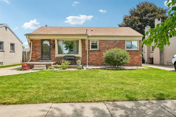 15071 Cameron, Southgate, MI 48195
