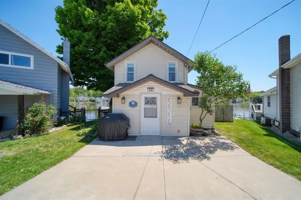 245 Duryeas, Michigan Center, MI 49254