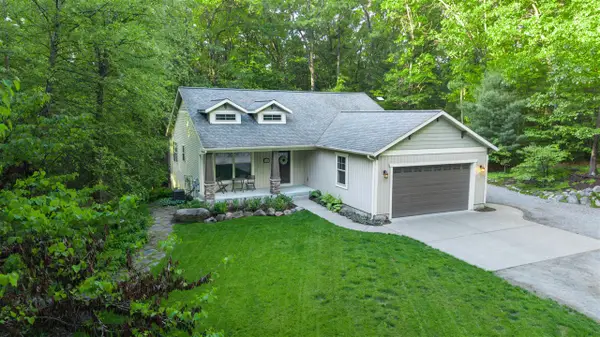 2199 West Lake, Twin Lake, MI 49457