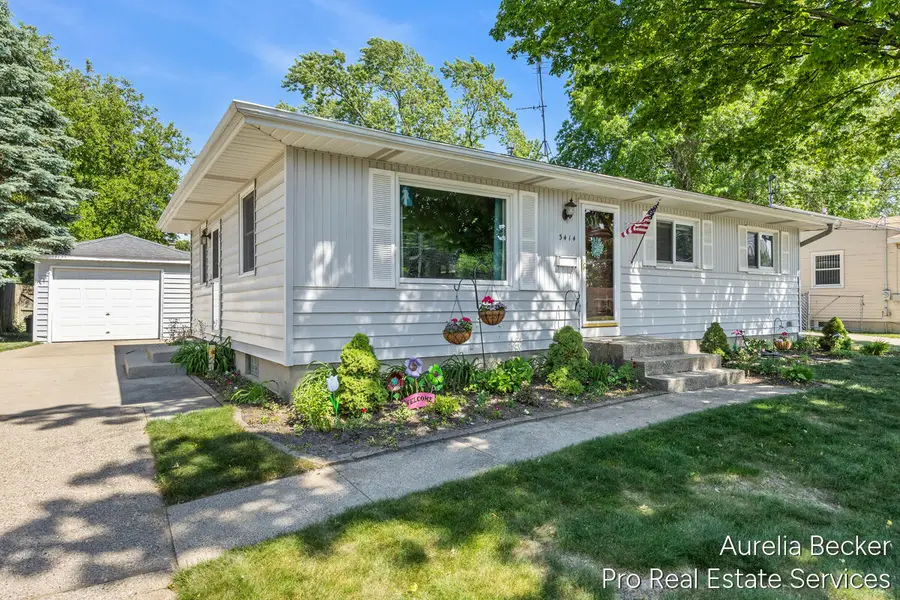 3414 Perry, Wyoming, MI 49519 - #3