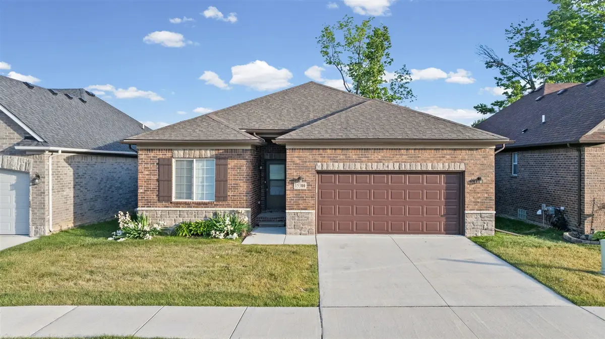 15300 Eton Pointe, Clinton Township, MI 48035 - #1