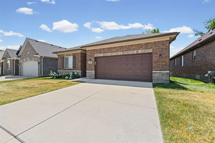 15300 Eton Pointe, Clinton Township, MI 48035 - #3