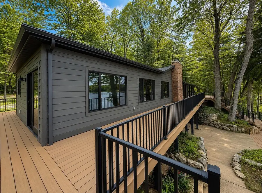 27661 Pine Lake, Edwardsburg, MI 49112 - #2