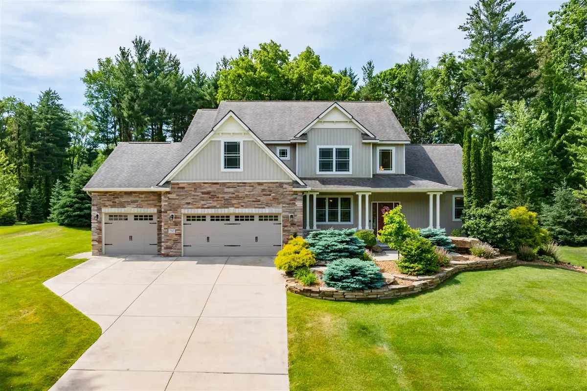 7585 Oakwood, Kalamazoo, MI 49009 - #1