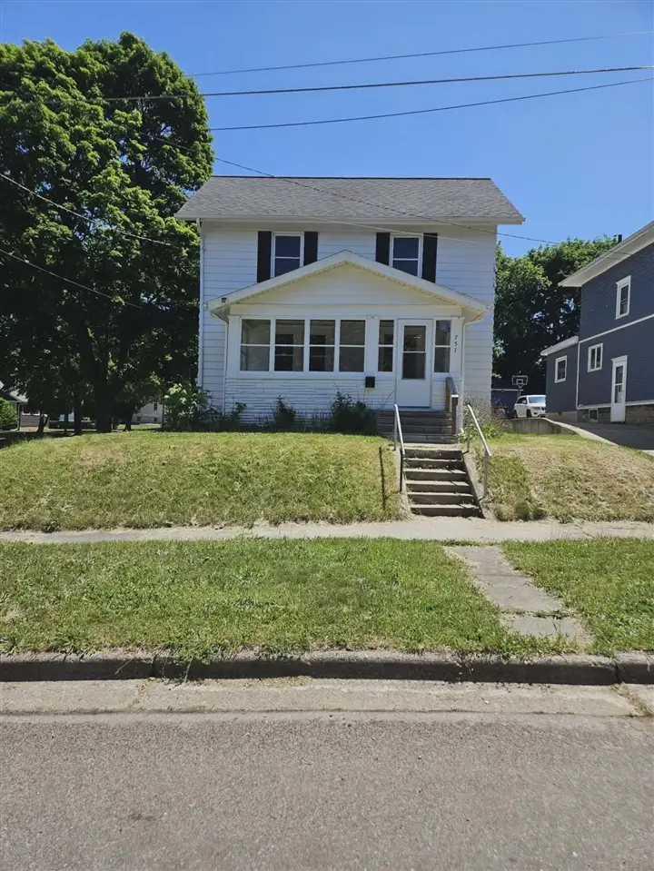 751 N East, Jackson, MI 49202 - #1